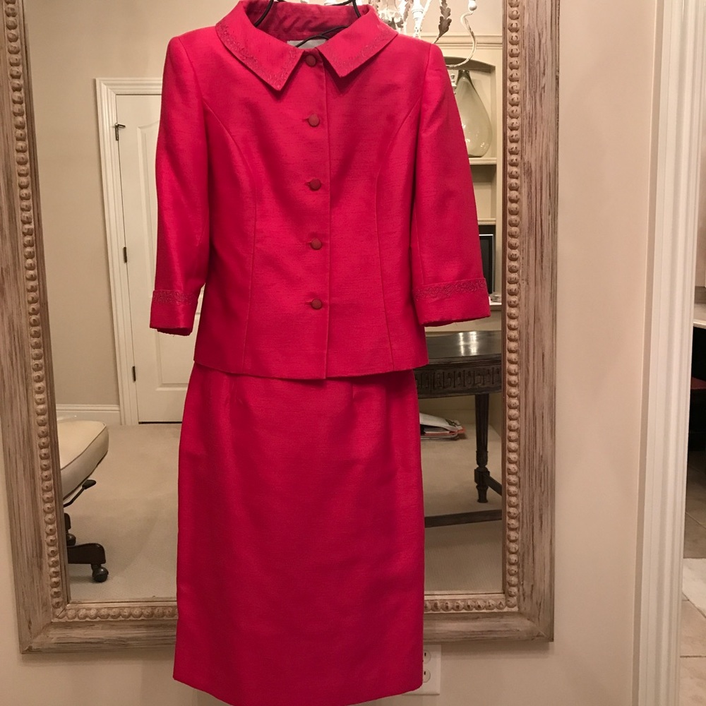 Fuchsia Women's Suit